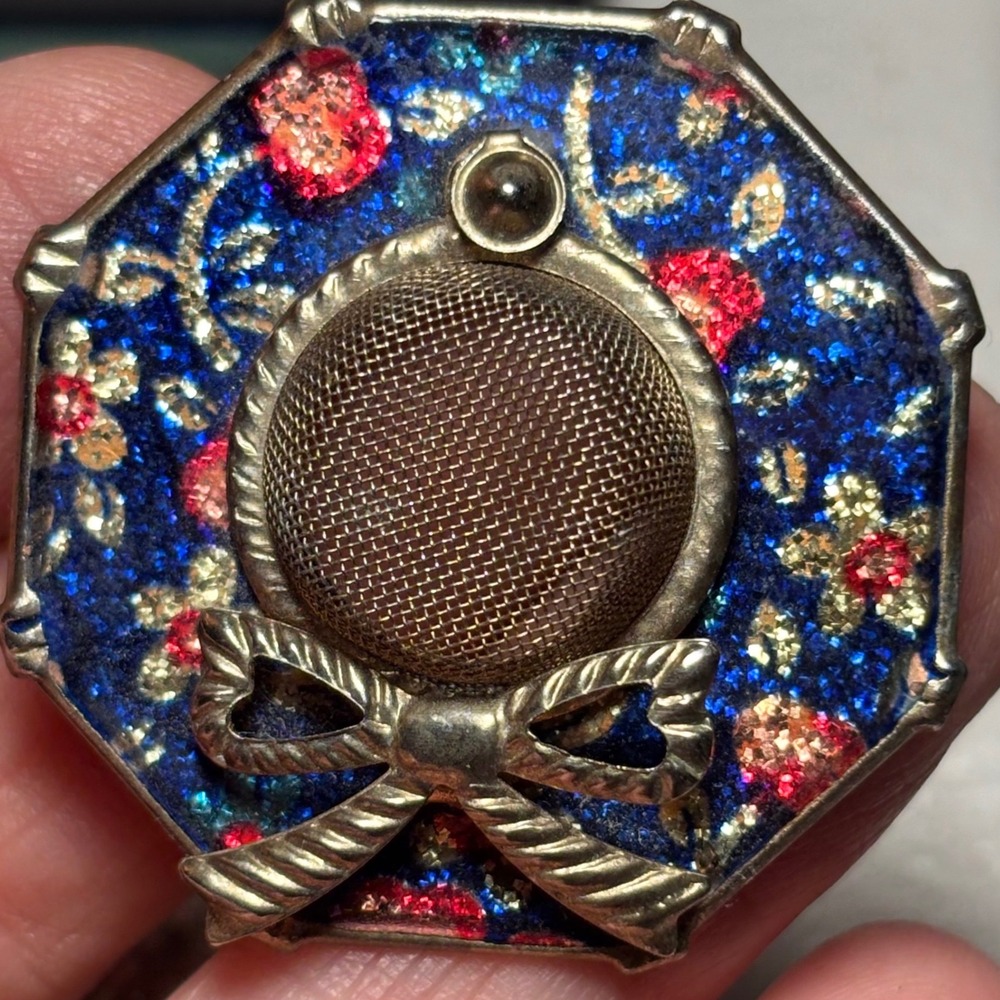 Brooch Blue Glitter Enamel Floral Octagonal 3D Mesh Hat Gold Tone Vintage